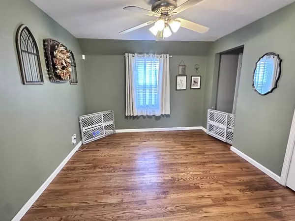 Elgin, IL 60123,490 S Alfred Avenue