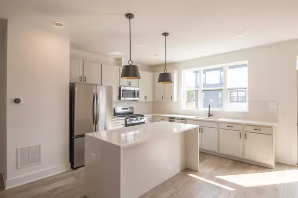 Morton Grove, IL 60053,8380 Miami Avenue