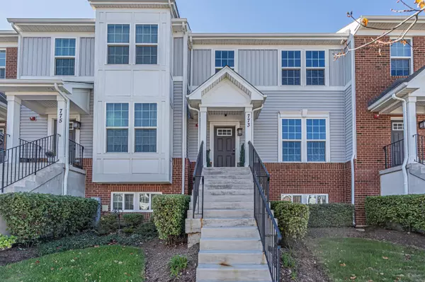 773 Rockwell Lane, Des Plaines, IL 60016