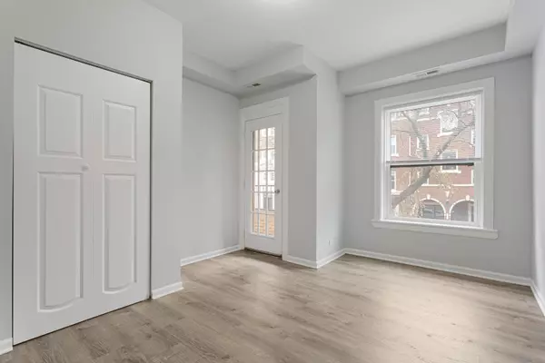 Chicago, IL 60626,7451 N GREENVIEW Avenue #313