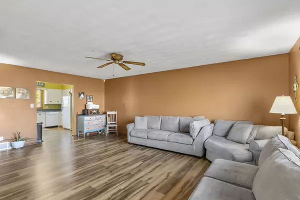 Dekalb, IL 60115,19474 Hahn Drive