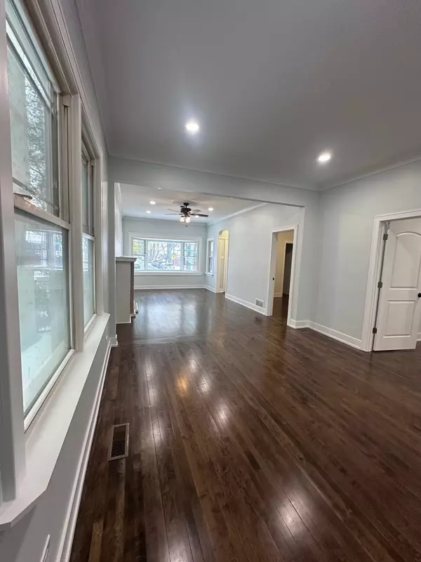 Chicago, IL 60641,4718 W Addison Street