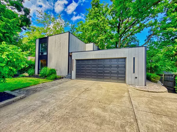 Lake Bluff, IL 60044,186 W Scranton Avenue