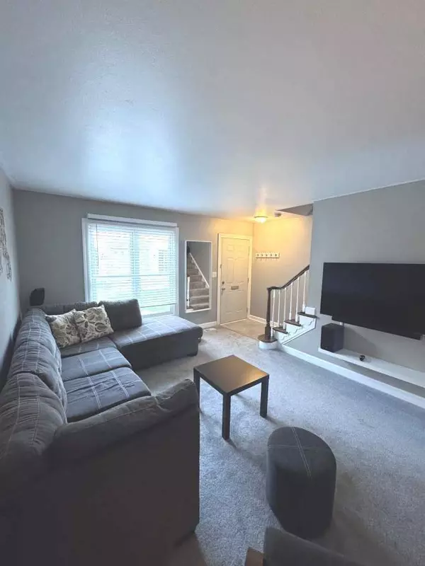 Hoffman Estates, IL 60169,1727 Sessions Walk