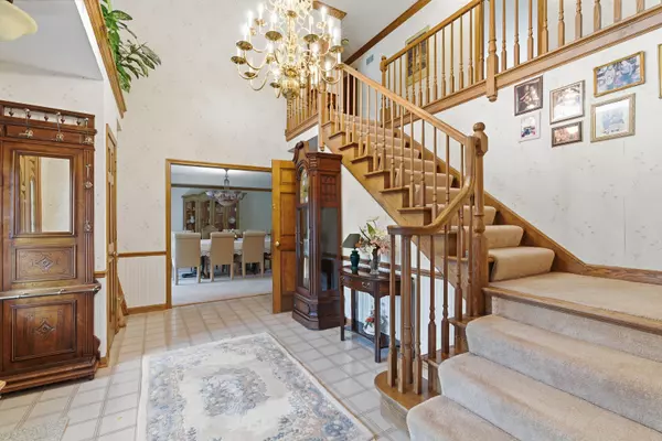 Burr Ridge, IL 60527,8261 Lake Ridge Drive