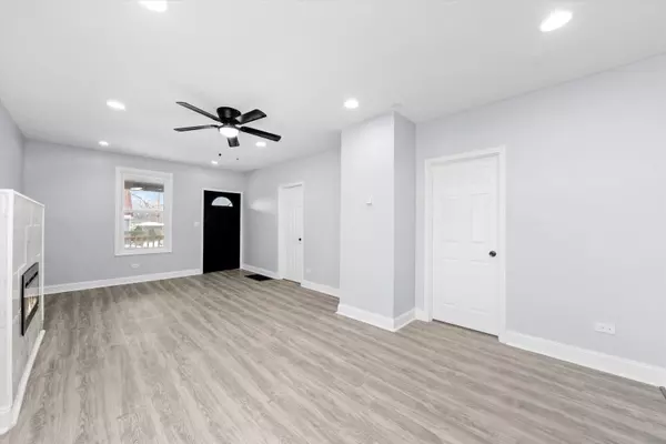 Steger, IL 60475,3333 Halsted Street