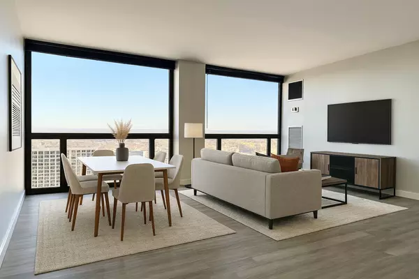 Chicago, IL 60613,4343 N Clarendon Avenue #2613