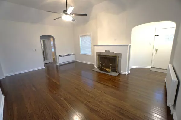 Lincolnwood, IL 60712,6826 N Knox Avenue