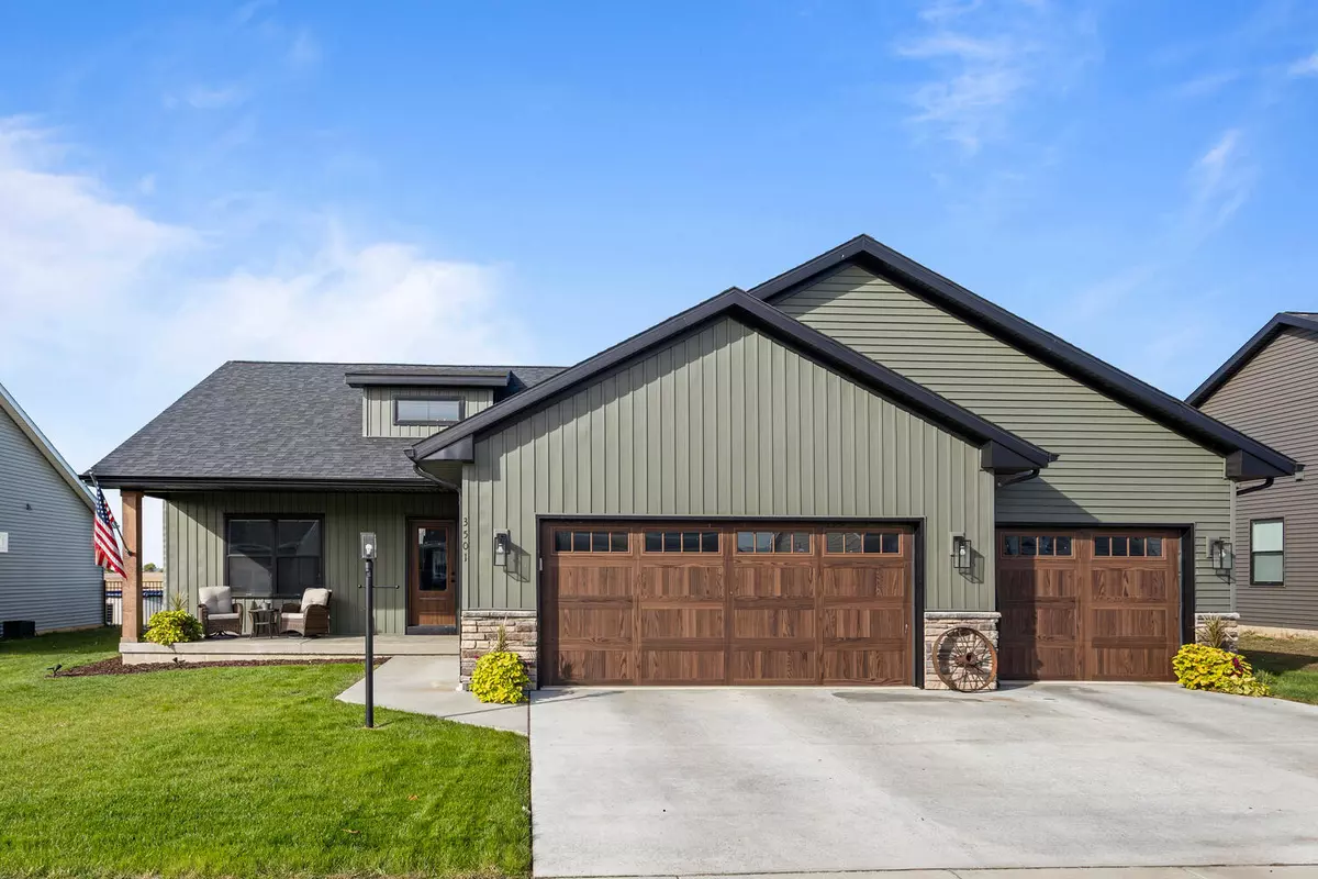 Urbana, IL 61802,3501 Melissa Lane