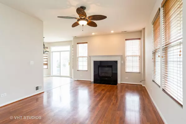 Joliet, IL 60431,1028 HERON Circle #1028