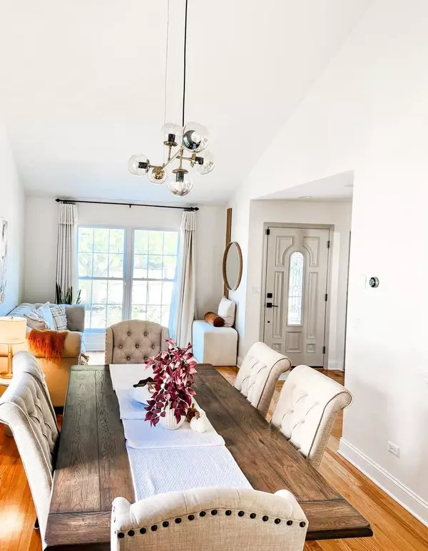 Plainfield, IL 60586,2305 CANDLEWOOD Court