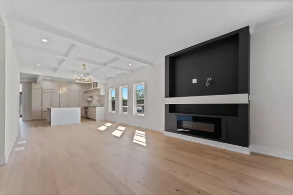 Oak Park, IL 60304,928 Lyman Avenue