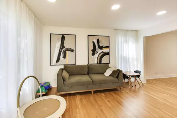 Carpentersville, IL 60110,405 Windham Trail