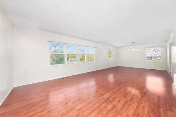 Flossmoor, IL 60422,2747 Perry Road