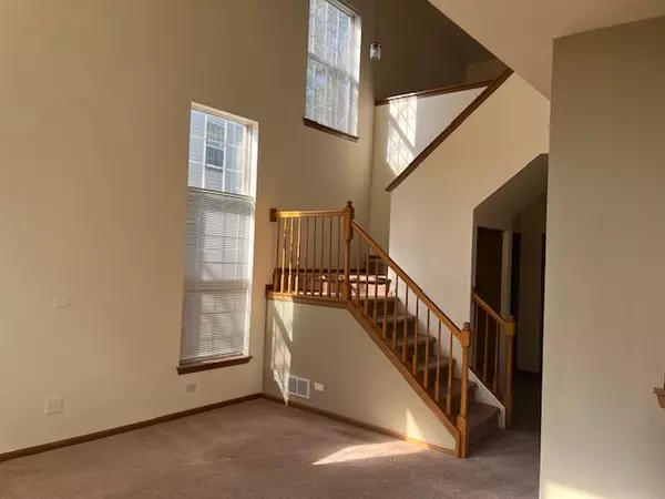 Lake In The Hills, IL 60156,122 Polaris Drive #0