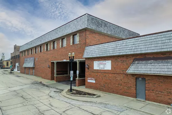 Barrington, IL 60010,106 Barrington Commons Court