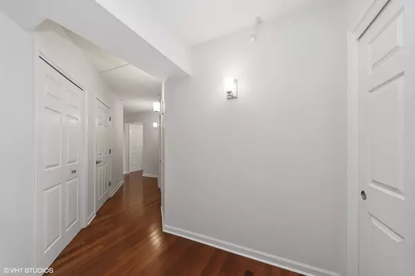 Des Plaines, IL 60016,750 PEARSON Street #408