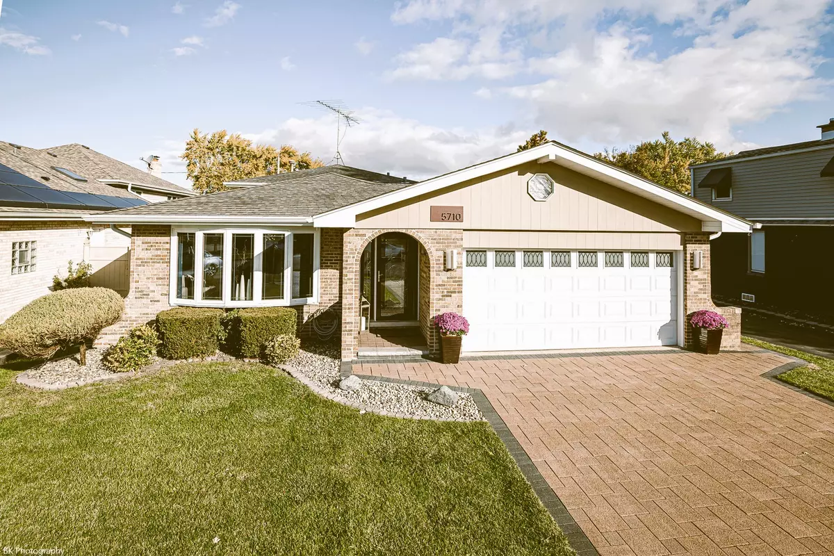 Oak Lawn, IL 60453,5710 W 89th Place