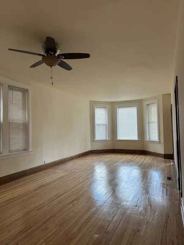 Berwyn, IL 60402,Address not disclosed