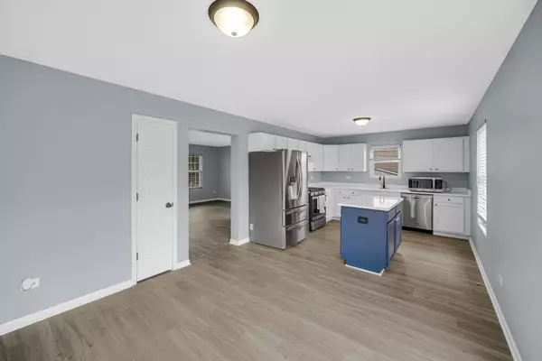 Plainfield, IL 60586,5502 Meadowbrook Street