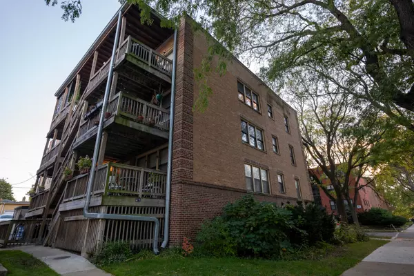 Chicago, IL 60625,5325 N Francisco Avenue #G