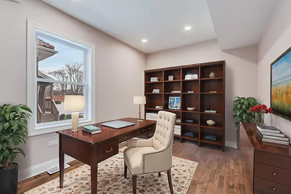 Chicago, IL 60620,8745 S Throop Street