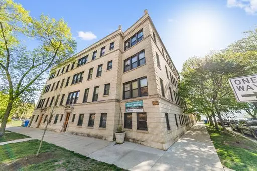 1320 W Birchwood Avenue #1, Chicago, IL 60626