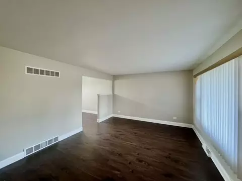 South Holland, IL 60473,16535 S Elm Court