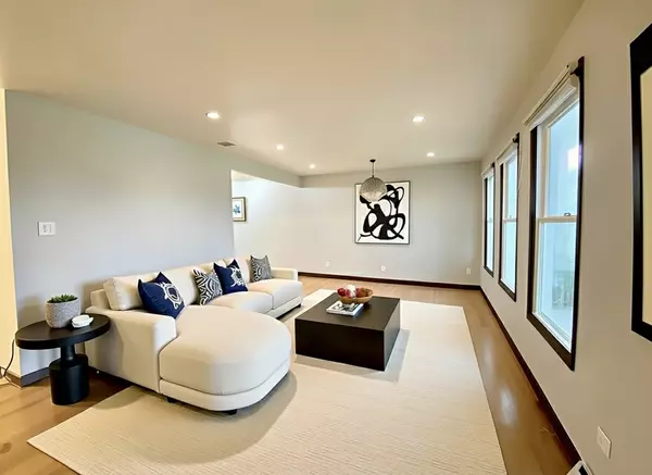 South Holland, IL 60473,16428 Wabash Avenue