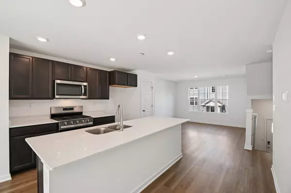 Hampshire, IL 60140,903 Briar Glen Court