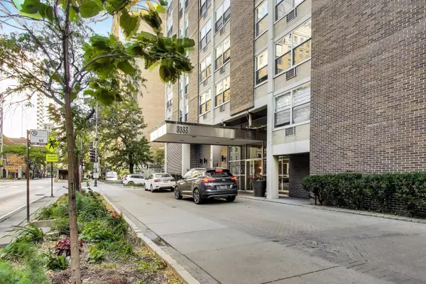 Chicago, IL 60657,3033 N SHERIDAN Road #511