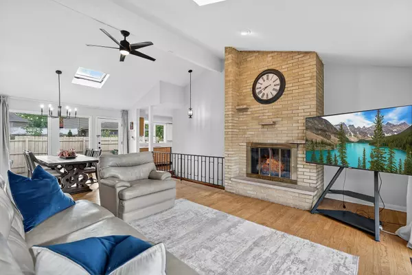 Batavia, IL 60510,4 Mayflower Drive