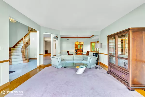 Homer Glen, IL 60491,15328 Sharon Drive