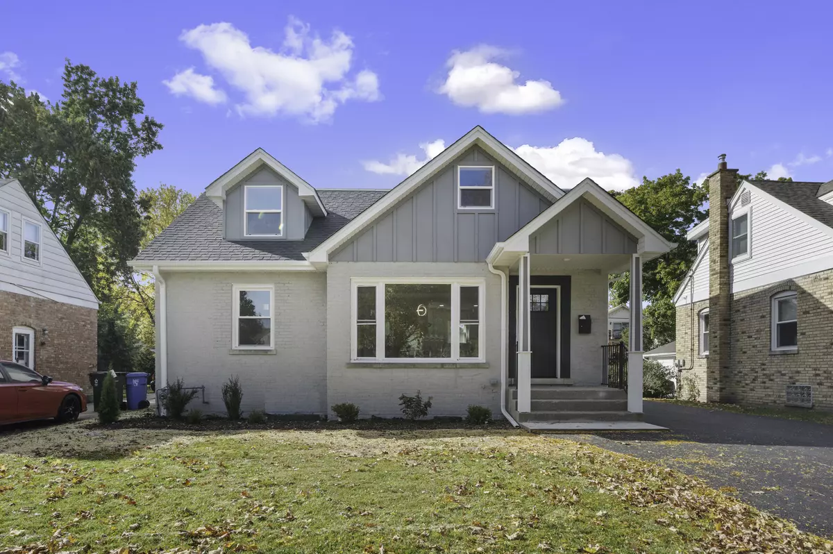 Mount Prospect, IL 60056,406 N Elm Street