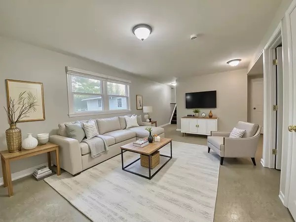 Lansing, IL 60438,18964 WILDWOOD Avenue