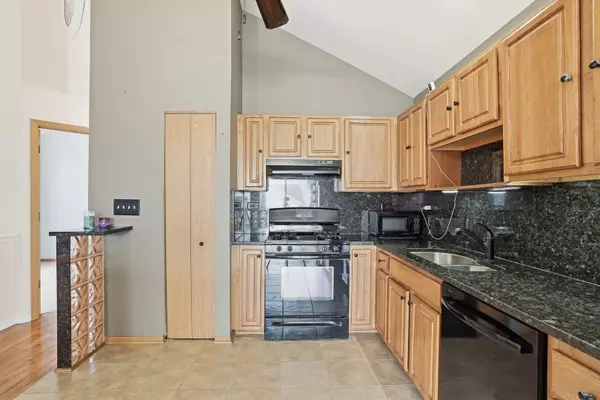 Beecher, IL 60401,1452 Fox Hound Trail