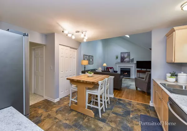 Naperville, IL 60565,2206 Gleneagles Drive