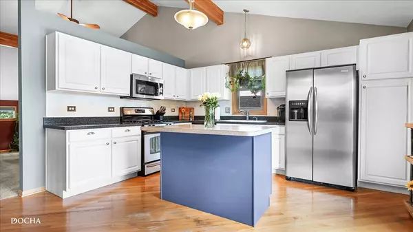 New Lenox, IL 60451,2758 Bluestone Bay Drive