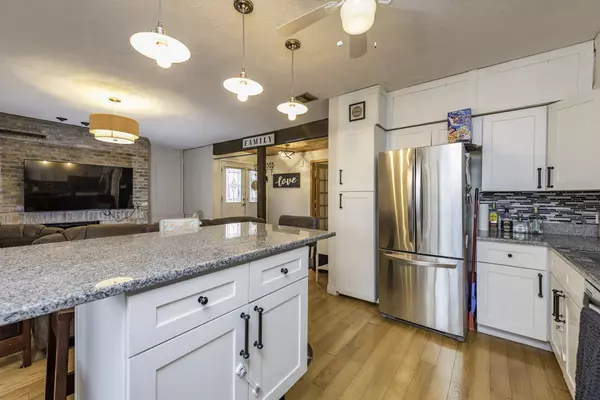 North Chicago, IL 60064,2910 Frontenac Street #107