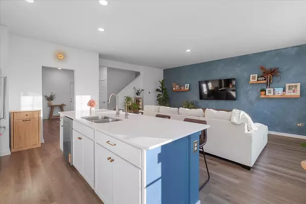 St. Charles, IL 60174,271 Charlestowne Lakes Drive