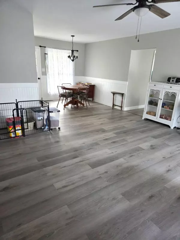 Decatur, IL 62526,217 E Holiday Drive