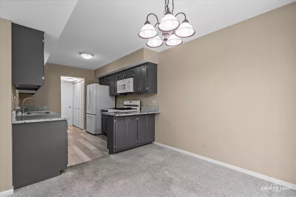 Wheaton, IL 60189,1745 Ennis Lane