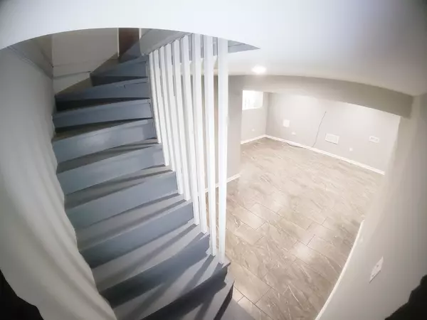 Chicago, IL 60641,5134 W Henderson Street #G