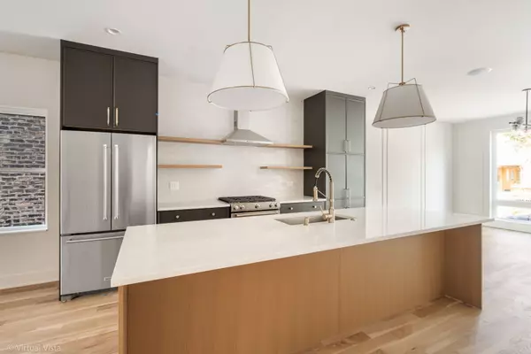 1635 W 21st Place, Chicago, IL 60608