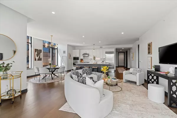 Chicago, IL 60614,540 W Webster Avenue #311