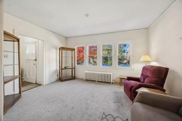 Chicago, IL 60707,2539 N Newcastle Avenue