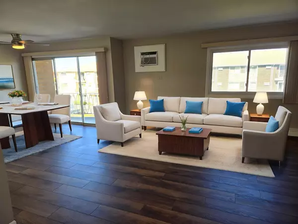 Oak Lawn, IL 60453,4712 W 107th Street #3D