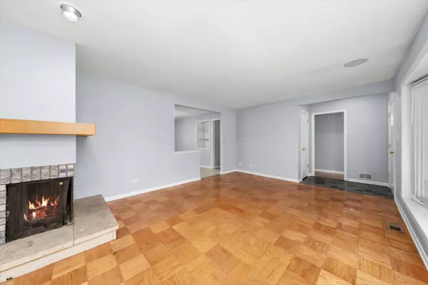 Downers Grove, IL 60516,824 Oxford Street