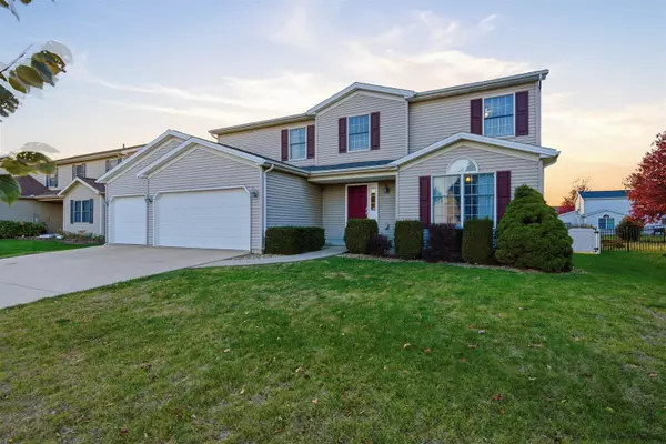 1305 Cashel Drive, Bloomington, IL 61704