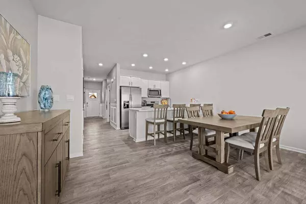 North Aurora, IL 60542,273 Ridley Street